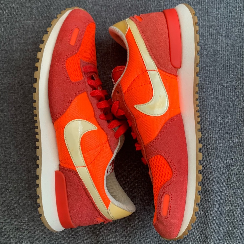 Nike Women’s Air Vortex.